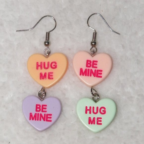 💘NEW💘Valentine Double Conversation Hearts Earrings Silver Dangle - Picture 1 of 6